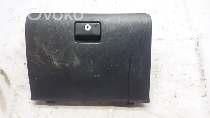 Toyota Corolla Verso AR10 Daiktadėžė 555510f010