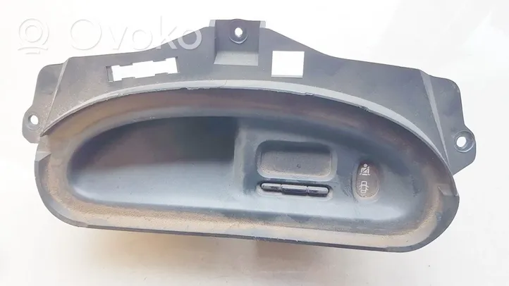 Renault Scenic I Monitor / wyświetlacz / ekran 7700840351