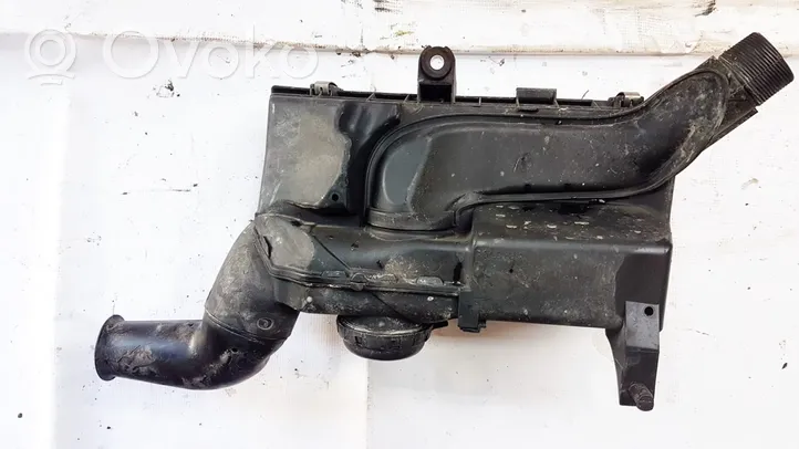 Volvo S40, V40 Boîtier de filtre à air 30820897