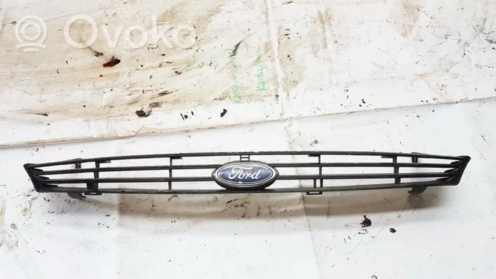 Ford Focus Grille de calandre avant 