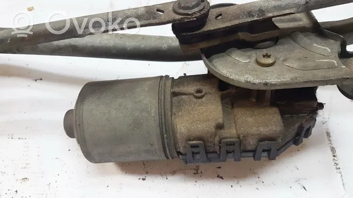 Ford Mondeo Mk III Moteur d'essuie-glace 0390241702