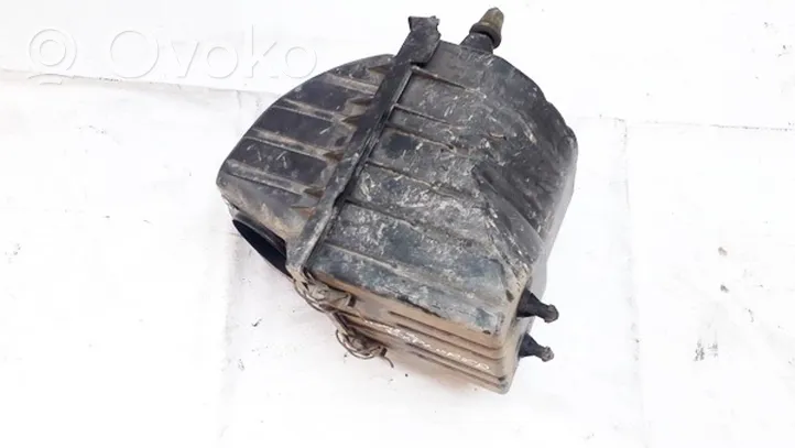 Ford Explorer Air filter box 