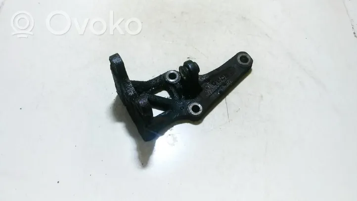 KIA Carnival Engine mounting bracket e2c30