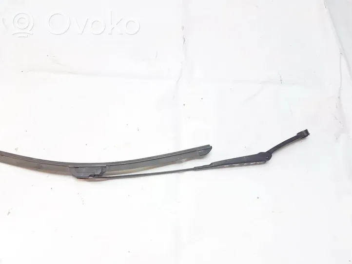 Audi A4 S4 B5 8D Front wiper blade arm 8d19555407