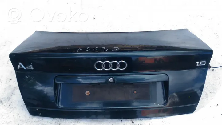 Audi A4 S4 B5 8D Aizmugurējais pārsegs (bagāžnieks) zalia