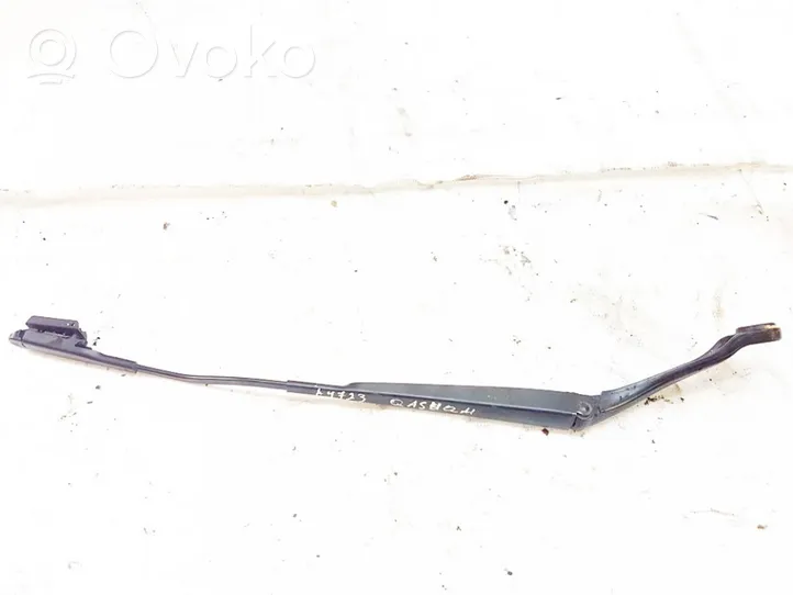 Nissan Qashqai+2 Braccio della spazzola tergicristallo anteriore 80017927a