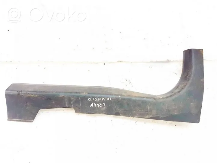 Nissan Qashqai+2 Priekinio slenksčio apdaila (vidinė) 769b5jd000