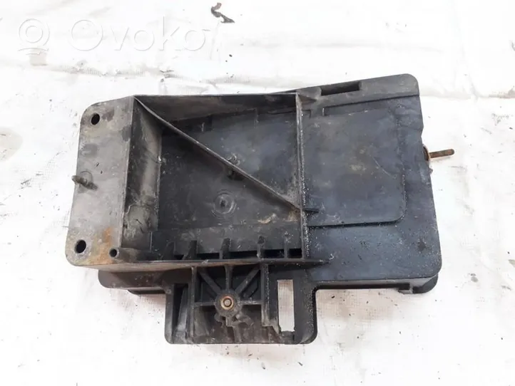 Ford Focus Battery box tray 