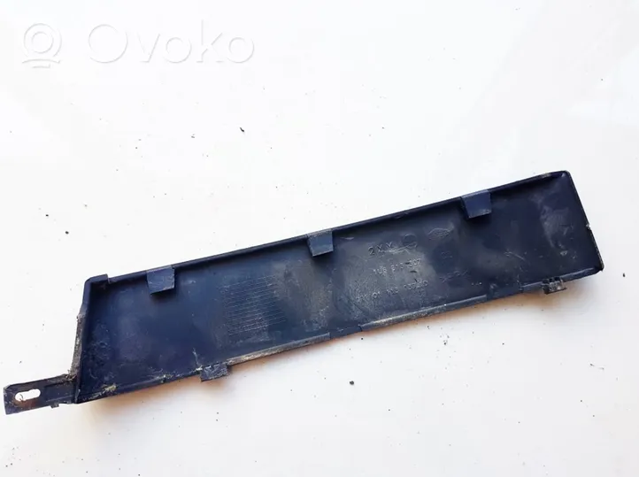 Skoda Octavia Mk1 (1U) Moulure de garniture de feu arrière / postérieur 1U6813307