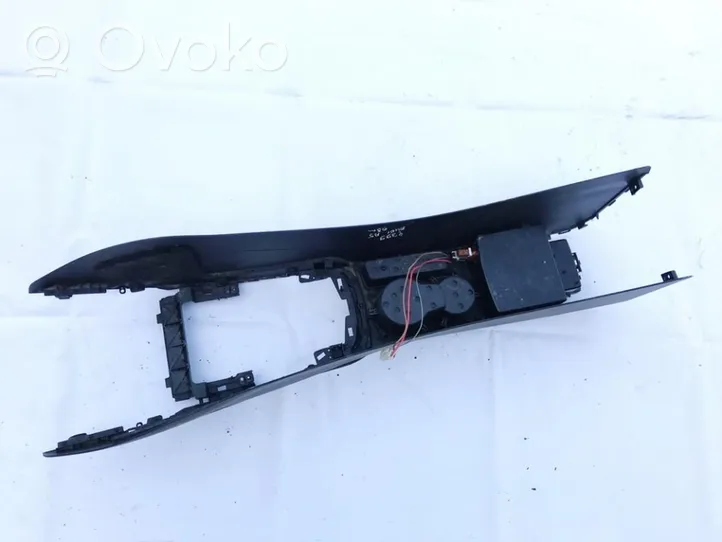 Audi A5 8T 8F Inne części wnętrza samochodu 8k0864981d