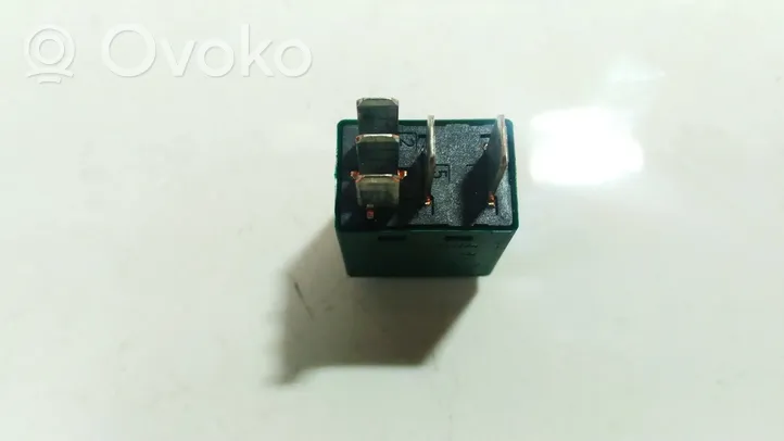 BMW 3 E90 E91 Other relay v23145a1101x105