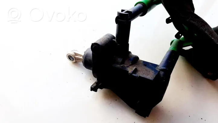 Ford Focus Główny cylinder sprzęgła 98AB7A543AF