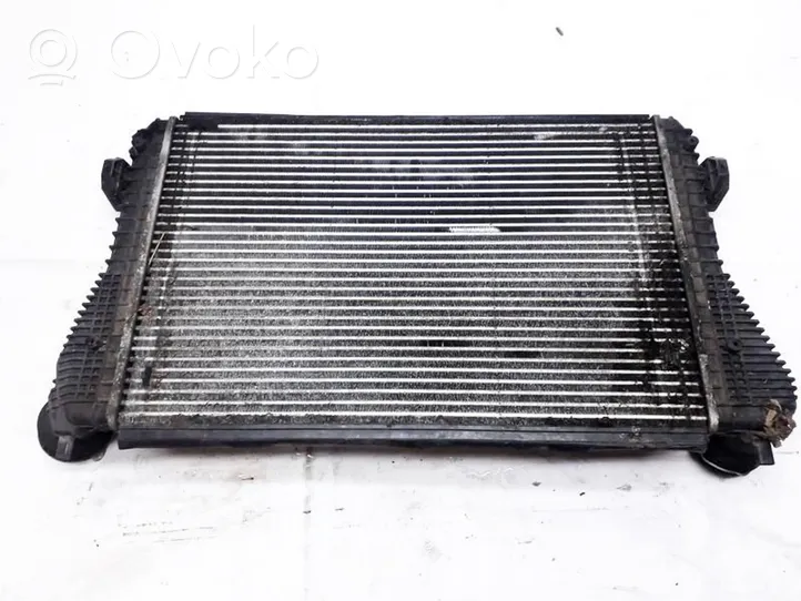 Volkswagen Touran I Chłodnica powietrza doładowującego / Intercooler 1k0121345d