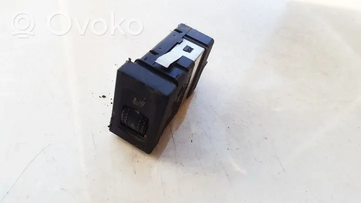 Volkswagen PASSAT B5 Seat heating switch 3b0963564c