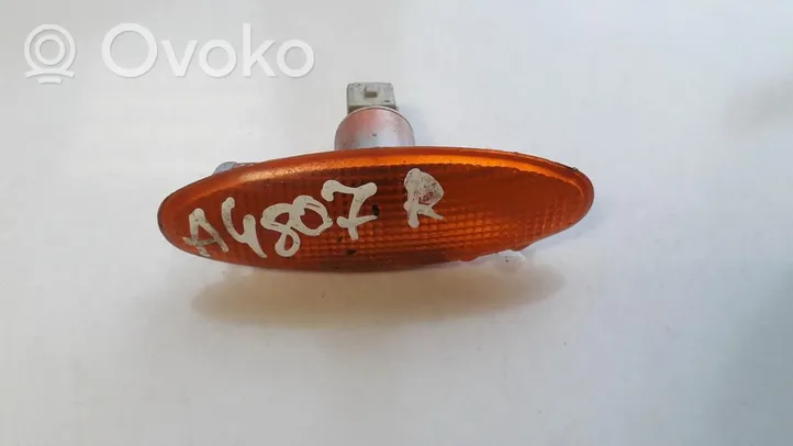 Ford Escort Front fender indicator light 95gg13k309aa