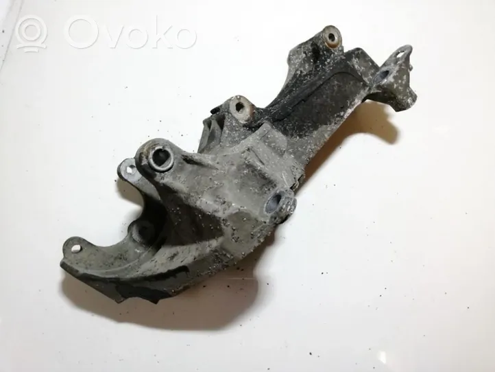 Renault Clio II Support, suspension du moteur 