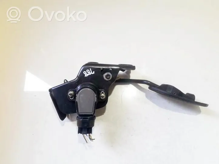 Toyota Avensis T250 Accelerator throttle pedal 