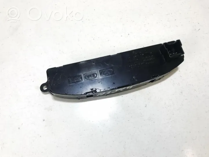 KIA Cerato Pantalla/monitor/visor 945002f100