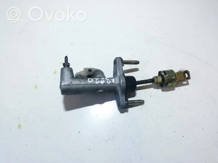 Toyota Corolla E120 E130 Główny cylinder sprzęgła 