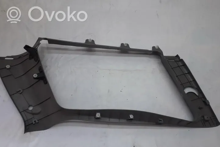 Mitsubishi Grandis Kita salono detalė mr576119