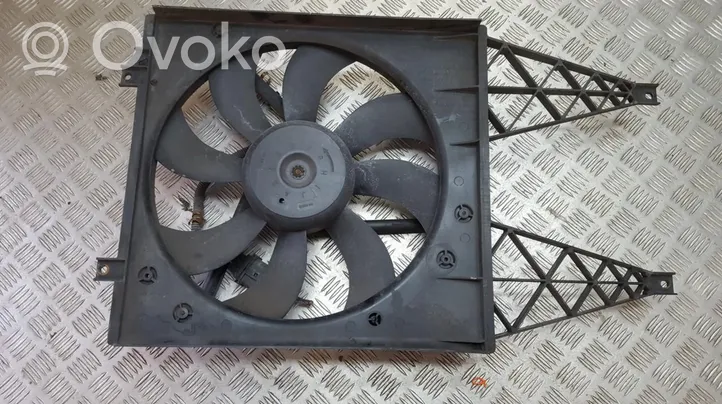 Skoda Fabia Mk1 (6Y) Convogliatore ventilatore raffreddamento del radiatore 6Q012120