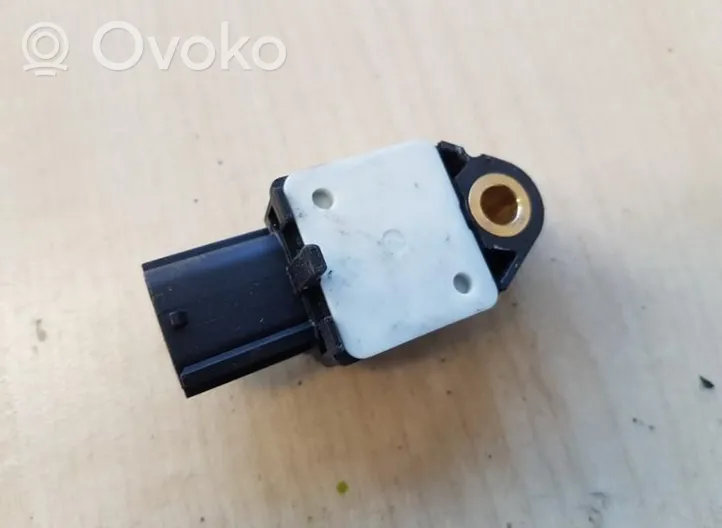 Toyota Avensis T250 Airbag deployment crash/impact sensor 8983305020