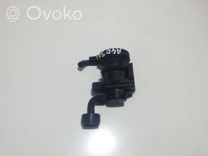 Opel Vectra B Valve vacuum 90502860