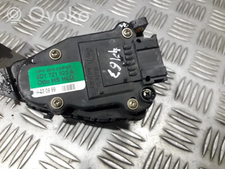 Audi A4 S4 B5 8D Pedale dell’acceleratore 8D1721523A