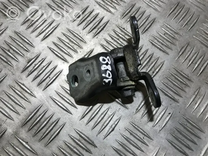Skoda Fabia Mk2 (5J) Zawias dolny drzwi tylnych 5j0833402
