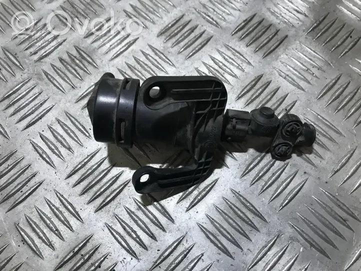 Saab 9-5 Dysza spryskiwacza lampy przedniej 5281569rh