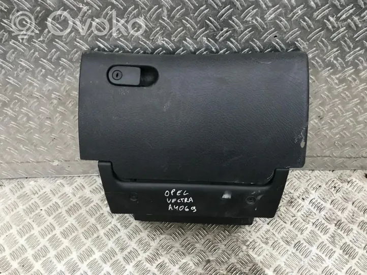 Opel Vectra B Glove box 90503555