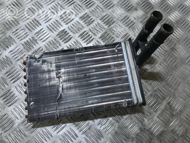 Audi A4 S4 B5 8D Radiateur de chauffage 8d2819031a