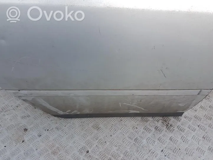 Audi A6 S6 C5 4B Takaoven lista (muoto) 