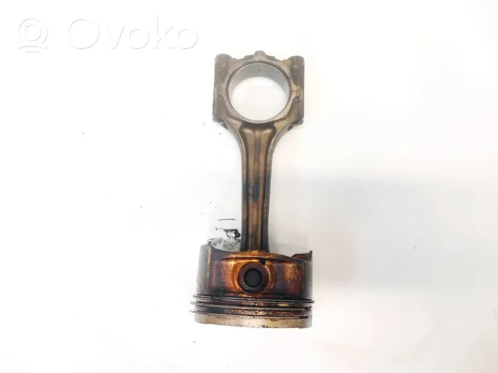 Volkswagen Golf IV Piston with connecting rod 