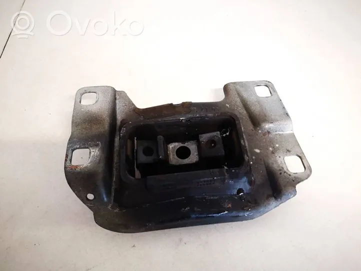 Ford Focus Wspornik / Mocowanie silnika 3m517m121