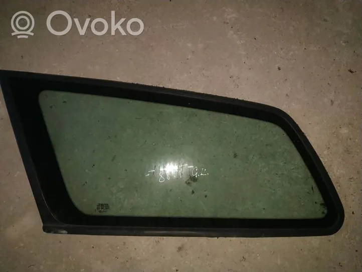 Volvo V50 Szyba karoseryjna tylna 