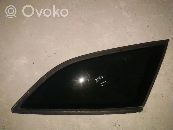 Ford Mondeo MK IV Szyba karoseryjna tylna 