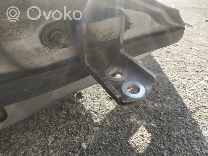 Nissan Qashqai Etuoven yläsarana 