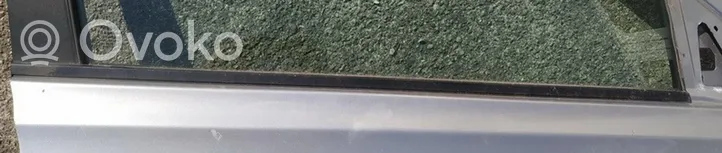 Nissan Qashqai Rivestimento modanatura del vetro della portiera anteriore 