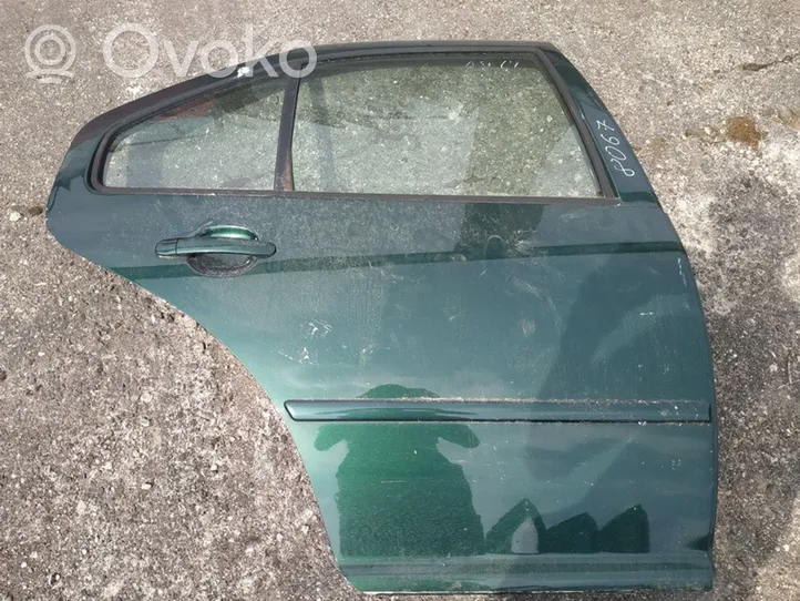 Opel Zafira B Rear door zalios