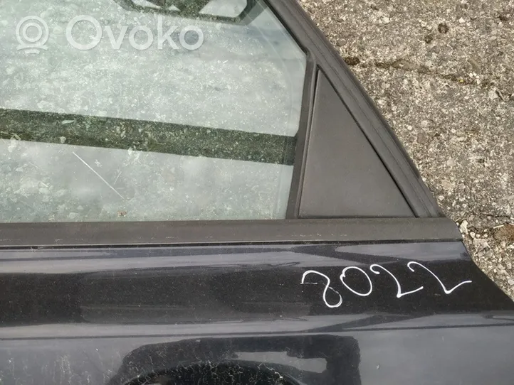 Volvo S40 Galinių durų stiklo apdaila 