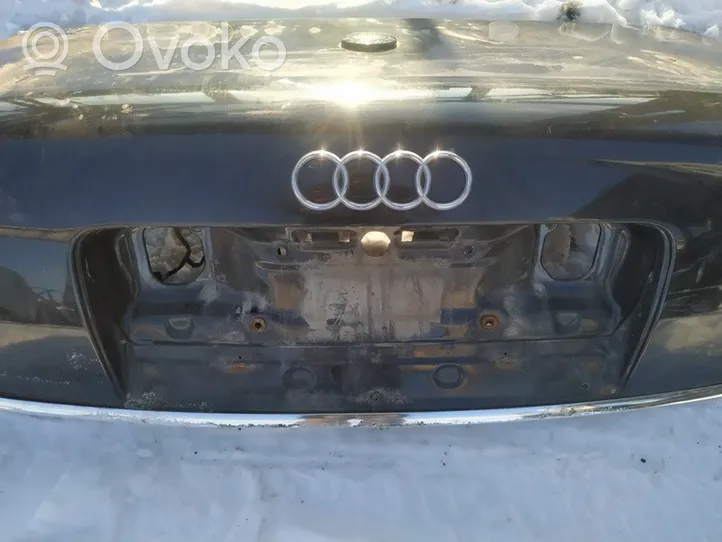 Audi A6 S6 C5 4B Couvercle de coffre juodas