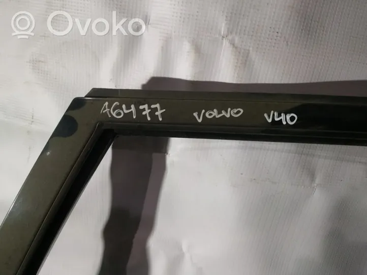 Volvo S40, V40 Takaovi juodos