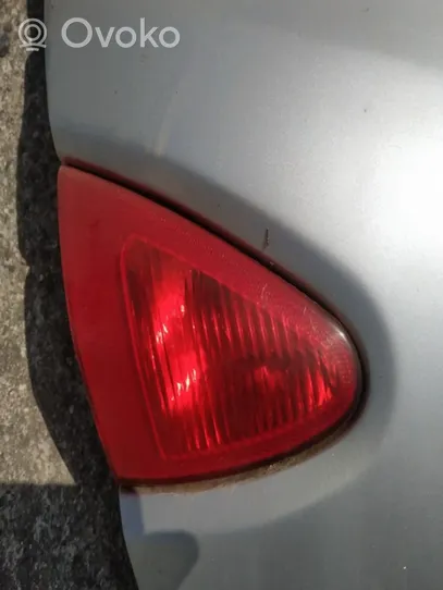 Alfa Romeo 147 Lampy tylnej klapy bagażnika 