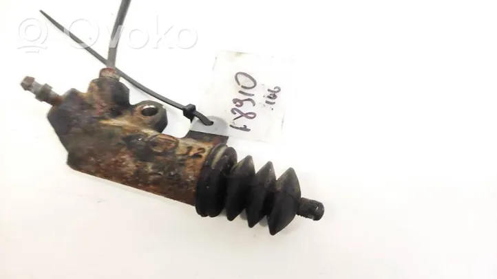 Toyota Corolla E120 E130 Główny cylinder sprzęgła 