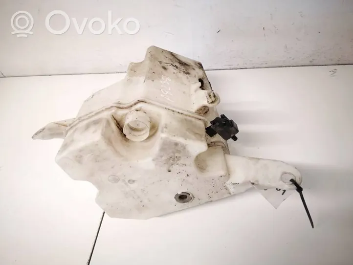 Volvo V70 Windshield washer fluid reservoir/tank 30784233