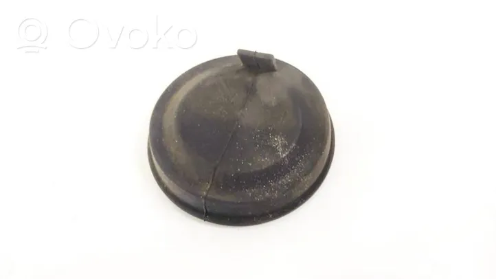 Toyota Corolla E120 E130 Osłona żarówki lampy przedniej 89001960