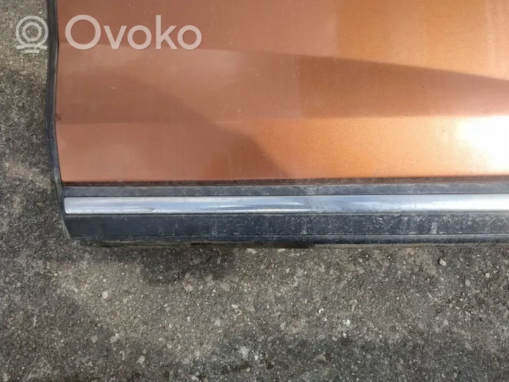 Infiniti FX Takaoven lista (muoto) 