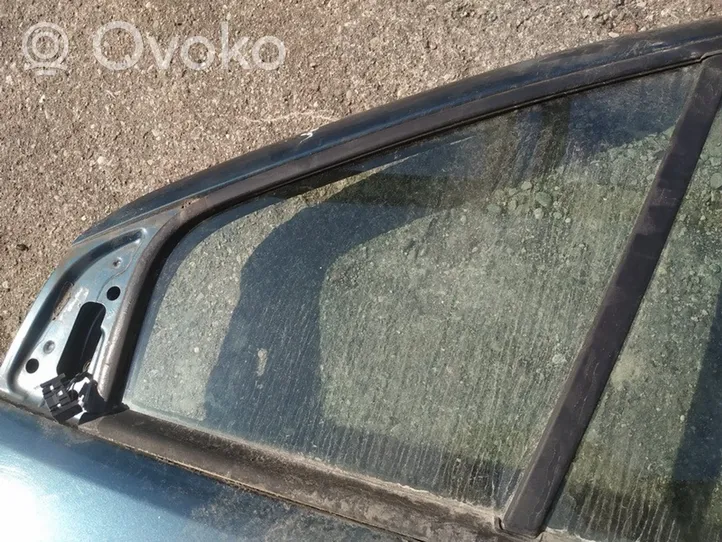 Renault Scenic I Front door vent window glass four-door 