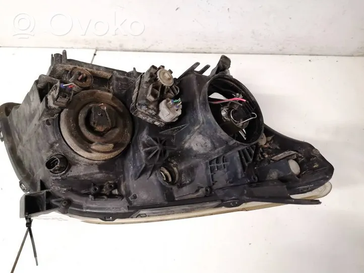 Toyota Avensis T250 Faro/fanale 9922680008